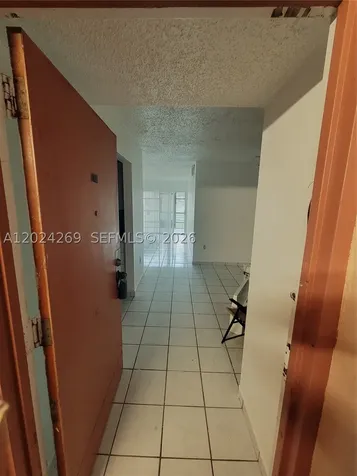 13701 Kendale Lakes Circle Miami FL 33183