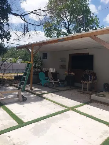 2034 NW 93rd Street Miami FL 33147