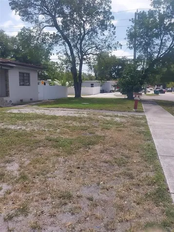 2034 NW 93rd Street Miami FL 33147