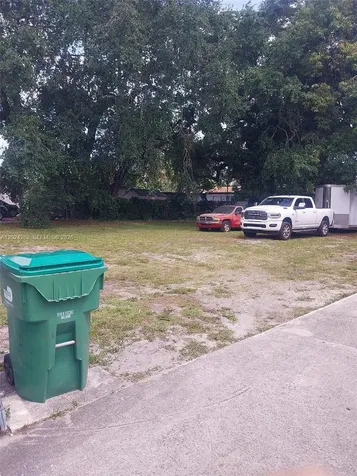 2034 NW 93rd Street Miami FL 33147