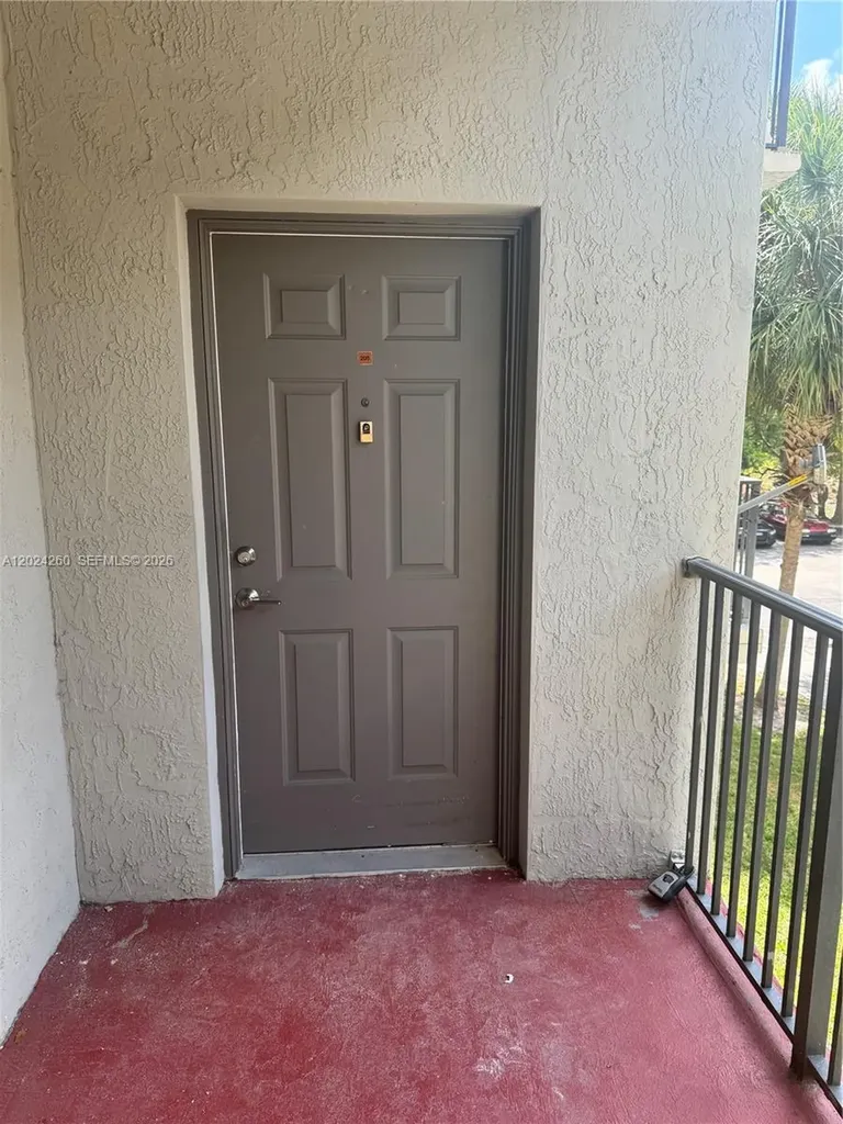 2851 Riverside Drive Coral Springs FL 33065