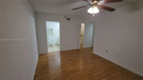 5900 Collins Avenue Miami Beach FL 33140