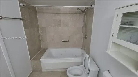 5900 Collins Avenue Miami Beach FL 33140