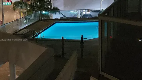 5900 Collins Avenue Miami Beach FL 33140