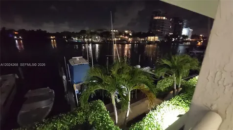 5900 Collins Avenue Miami Beach FL 33140