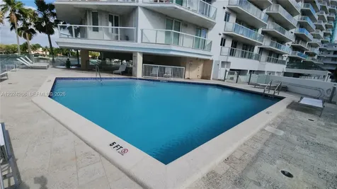 5900 Collins Avenue Miami Beach FL 33140