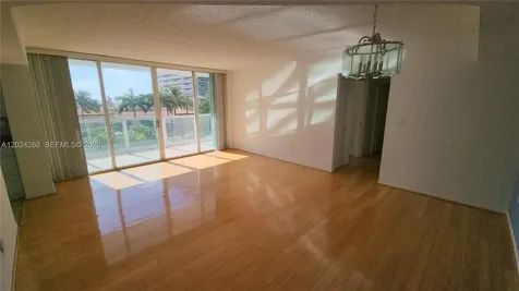 5900 Collins Avenue Miami Beach FL 33140