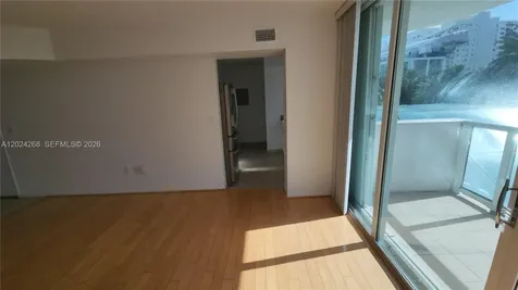 5900 Collins Avenue Miami Beach FL 33140