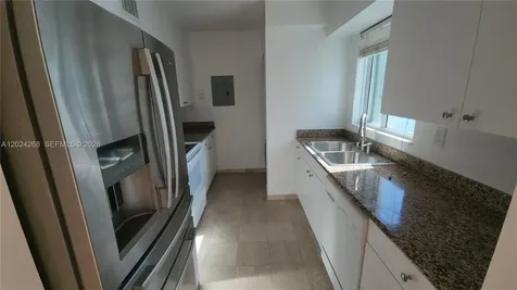 5900 Collins Avenue Miami Beach FL 33140