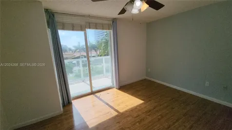 5900 Collins Avenue Miami Beach FL 33140