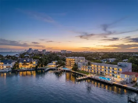 2508 Bay Drive Pompano Beach FL 33062