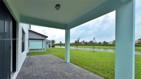 5021 Coquina Place Westlake FL 33470