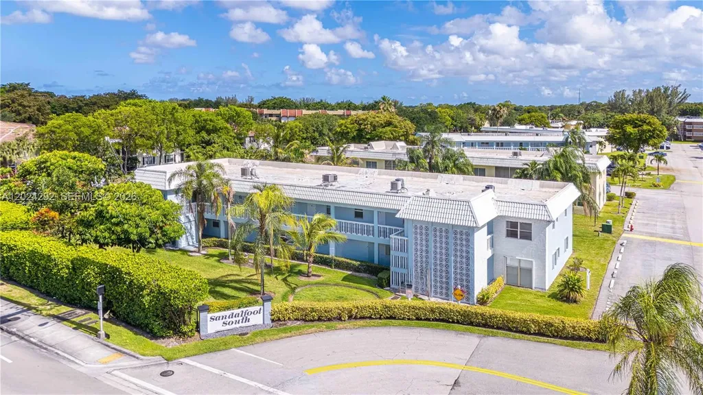 9780 N Marina Boulevard Boca Raton FL 33428