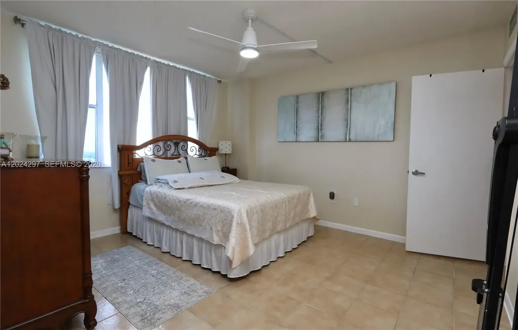 3850 Washington Street Hollywood FL 33021