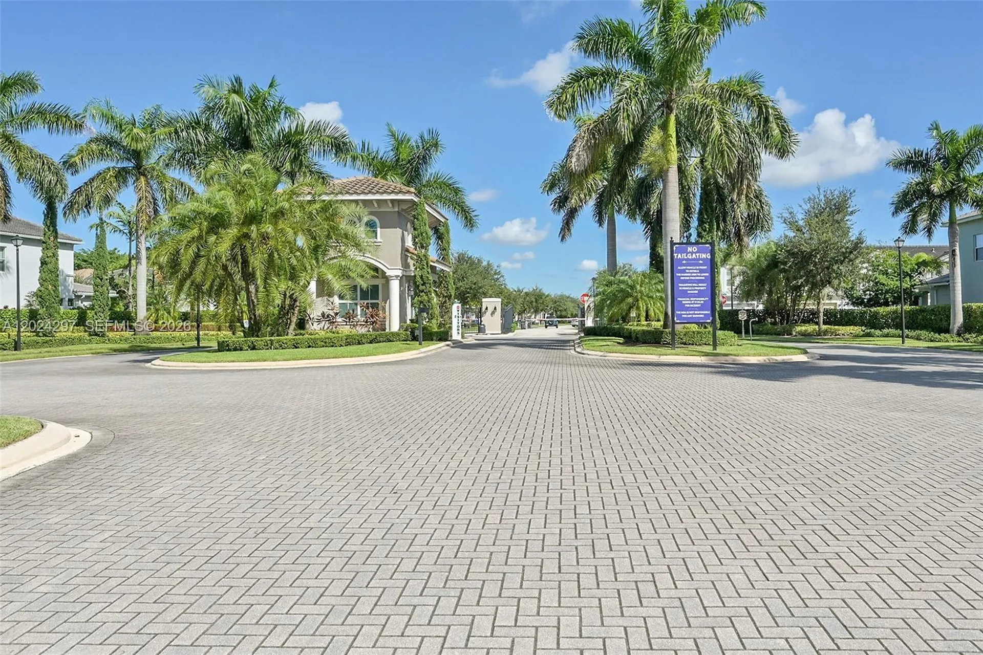 3850 Washington Street Hollywood FL 33021
