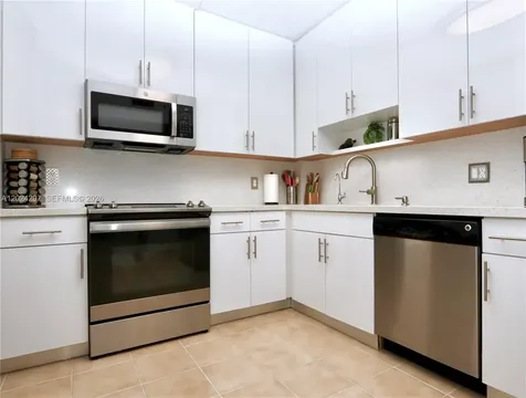 3850 Washington Street Hollywood FL 33021