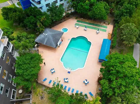 3850 Washington Street Hollywood FL 33021