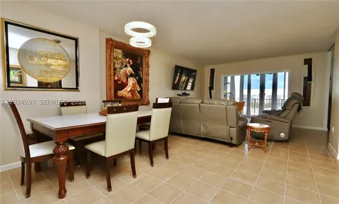 3850 Washington Street Hollywood FL 33021