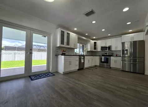 9591 SW 52nd Terrace Miami FL 33165