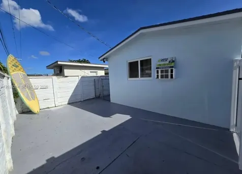 9591 SW 52nd Terrace Miami FL 33165