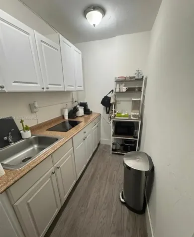 9591 SW 52nd Terrace Miami FL 33165