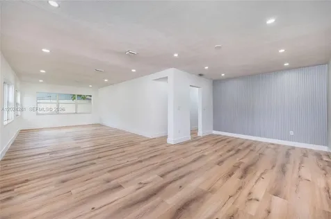264 Navajo Street Miami Springs FL 33166