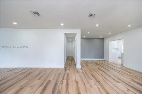 264 Navajo Street Miami Springs FL 33166