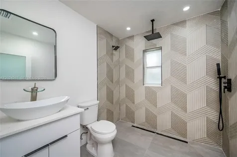 264 Navajo Street Miami Springs FL 33166