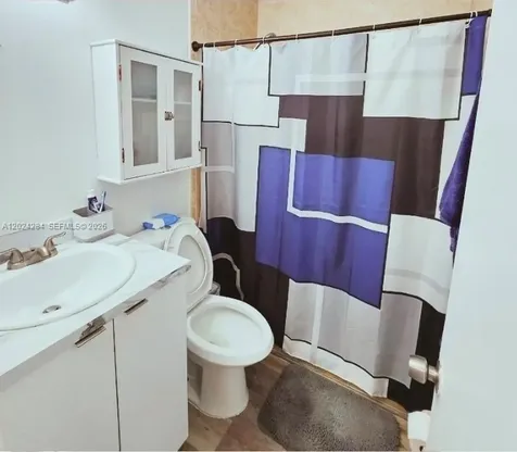 6480 W 27th Court Hialeah FL 33016