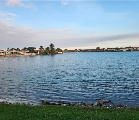 6480 W 27th Court Hialeah FL 33016