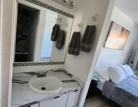 6480 W 27th Court Hialeah FL 33016