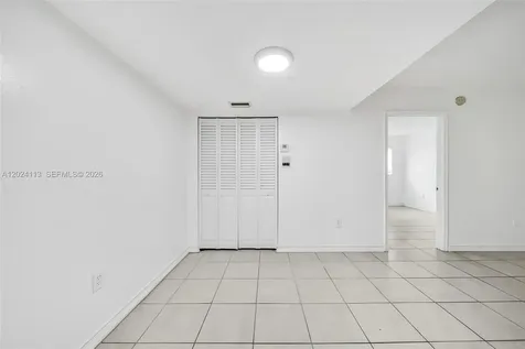 2011 Bay Drive Miami Beach FL 33141