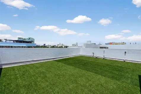 900 4th Street Miami Beach FL 33139