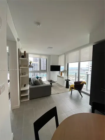 227 NE 2nd Street Miami FL 33132