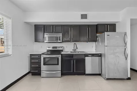 1876 SW 11th Terrace Miami FL 33135