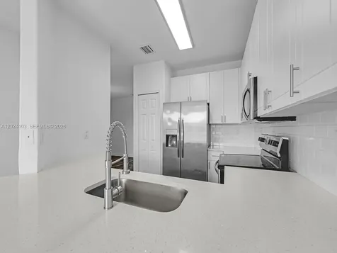 2560 SE 15th Court Homestead FL 33035