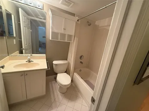619 E Sheridan Street Dania Beach FL 33004