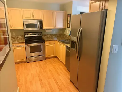 619 E Sheridan Street Dania Beach FL 33004
