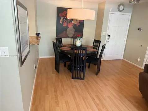 619 E Sheridan Street Dania Beach FL 33004