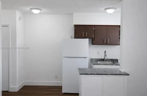 1235 W 66th Street Hialeah FL 33012