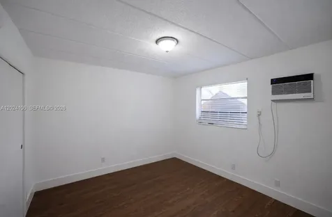 1235 W 66th Street Hialeah FL 33012