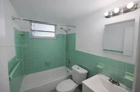 1235 W 66th Street Hialeah FL 33012