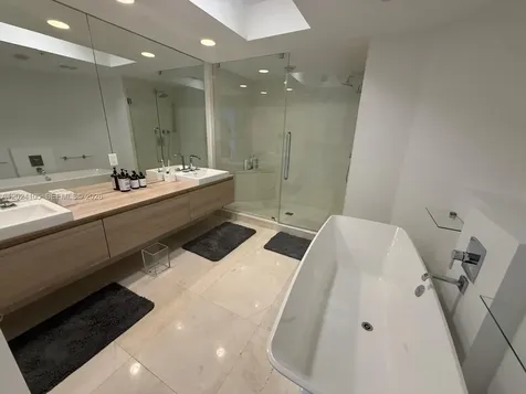 17301 Biscayne Boulevard North Miami Beach FL 33160