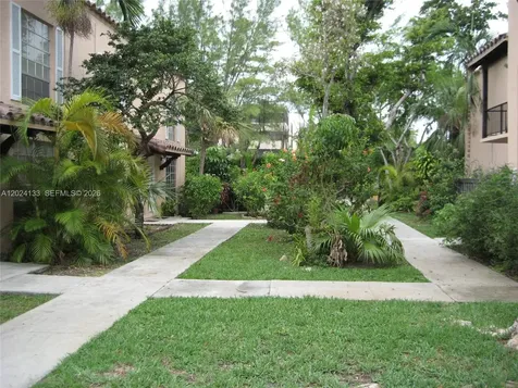 10806 N Kendall Drive Miami FL 33176