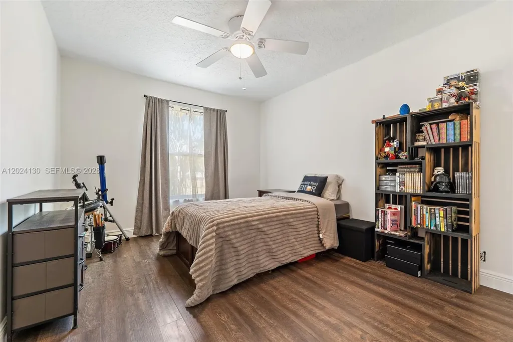 15305 N 96th Street N Palm Beach FL 33478