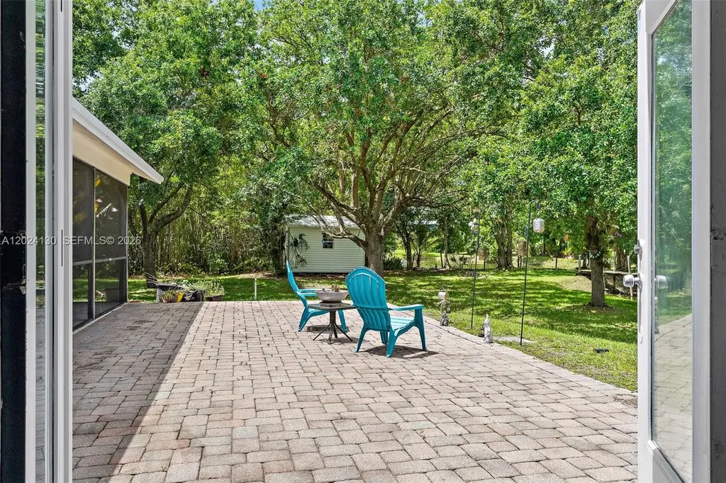 15305 N 96th Street N Palm Beach FL 33478