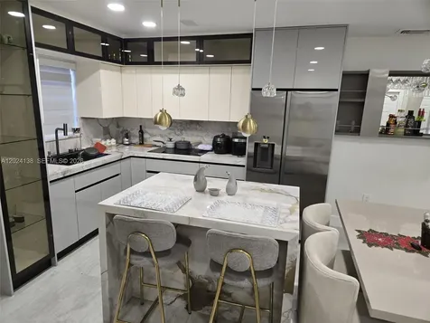 4250 W 10th Avenue Hialeah FL 33012