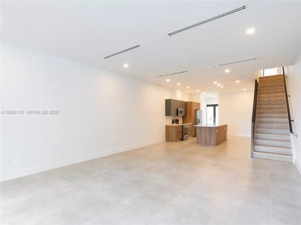 1118 NE 10th Avenue Fort Lauderdale FL 33304