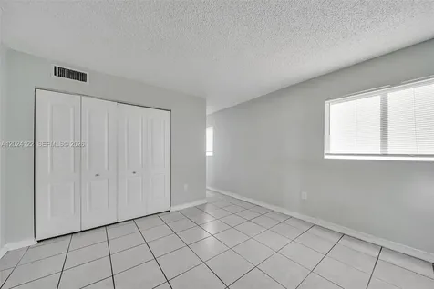 2011 Bay Drive Miami Beach FL 33141
