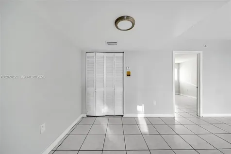 2011 Bay Drive Miami Beach FL 33141